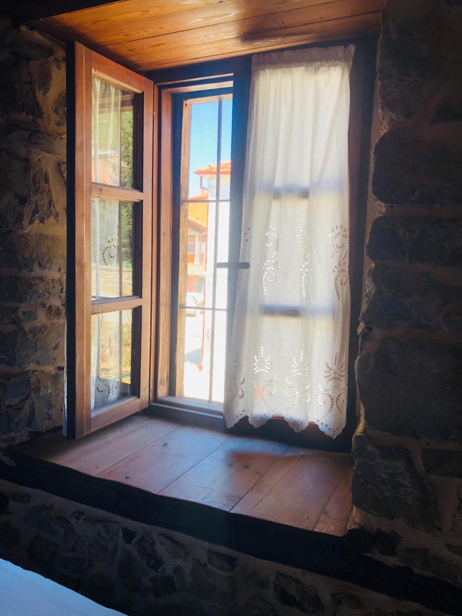 Χαγιάτι Hotel Psarades Exterior foto